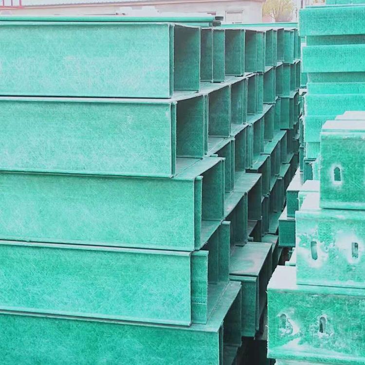 云浮市槽式梯式防腐玻璃鋼電纜橋架生產廠家批發價現貨